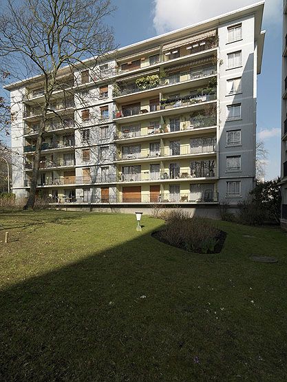 Thiais, cité dite parc de Thiais, 52-64 rue Victor-Basch. Vue de l'un des bâtiments de l'ensemble.