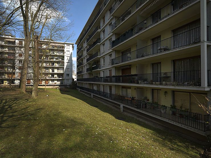 Thiais, cité dite parc de Thiais, 52-64 rue Victor-Basch. Ensemble construit en 1962 par A. Fur et E Mercier, architectes.