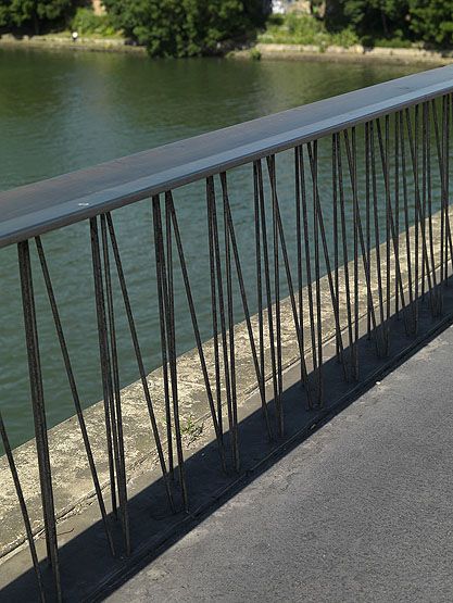 Choisy-le-Roi. Pont de Choisy (n°2). Détail du garde-corps du tablier.