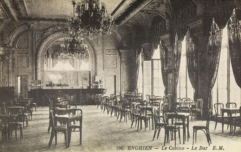 Vue intérieure du bar.
