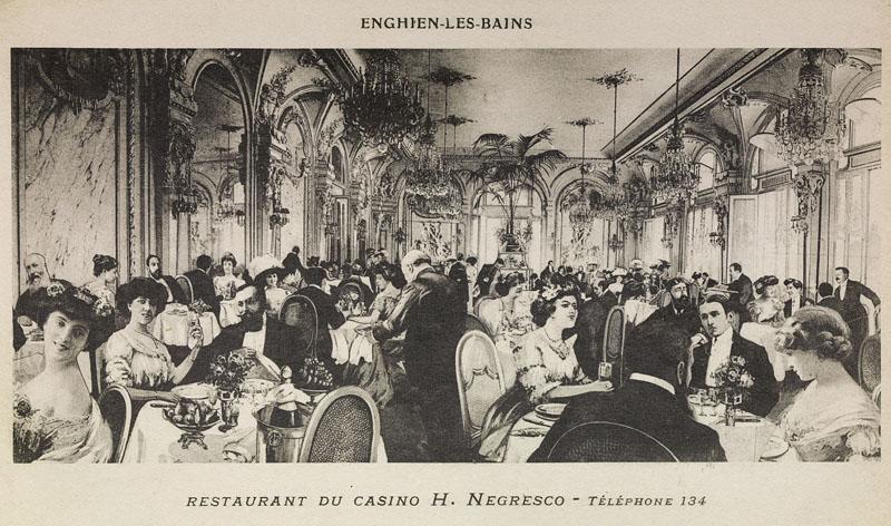 Vue intérieure de la salle du restaurant le Negresco.