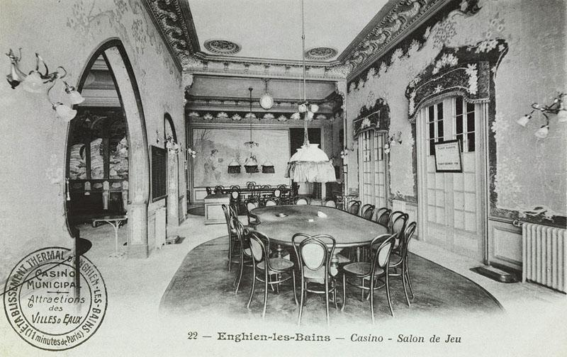 Vue intérieure du salon de jeu.