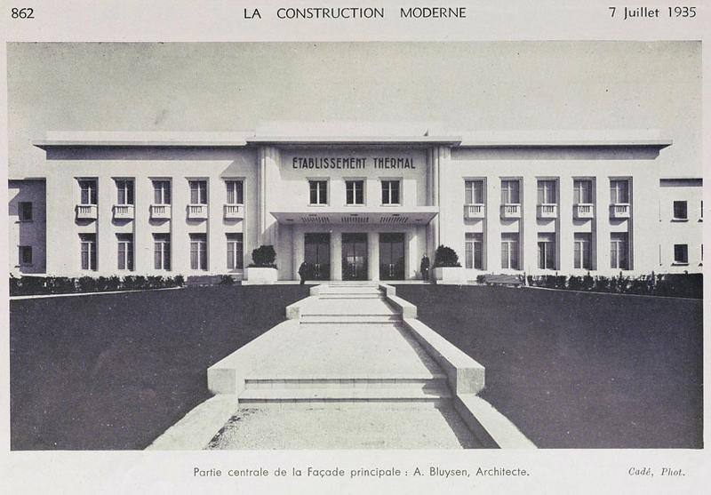 Vue de la partie centrale de l'édifice, façade vers le lac.