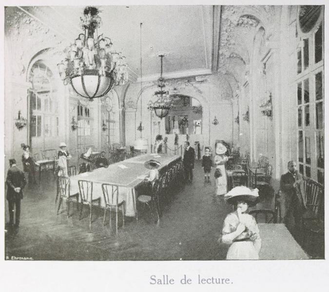 Vue intérieure de la salle de lecture.