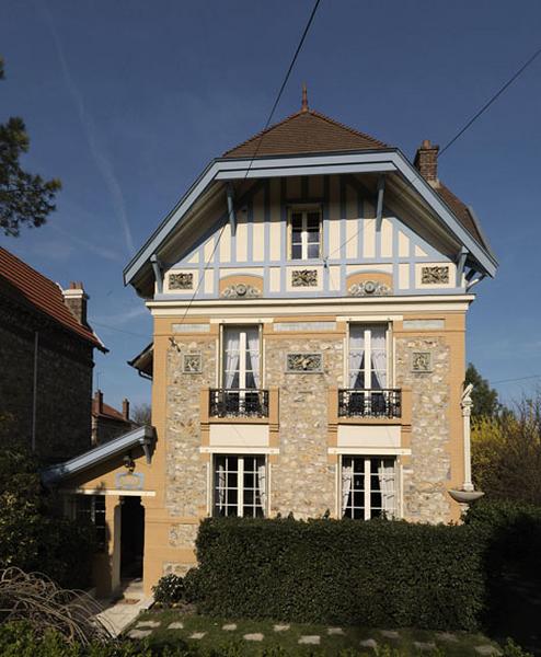 Vue d'ensemble depuis le jardin.
