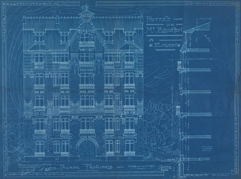 Elévation de la façade sur rue, deuxième projet : l'ensemble a quatre niveaux plus un étage de comble.