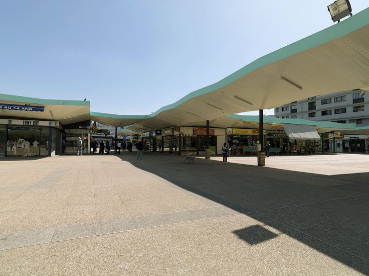 Iintérieur du centre commercial.