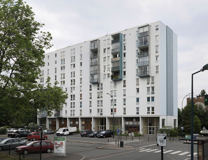 Façade principale de la barre F.