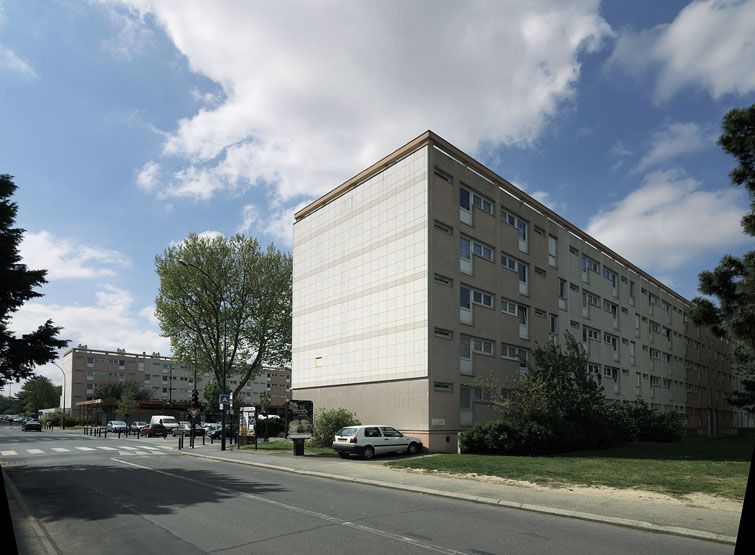 façade arrière et pignon des barres H et I.