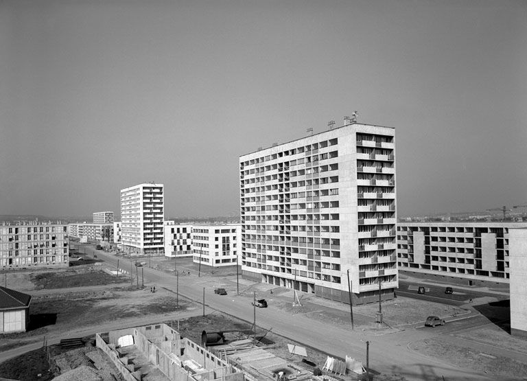 Le chantier de construction avenue de Bourgogne. Photographie, 1961. (Ministère de l'Ecologie, MRU 36808012)