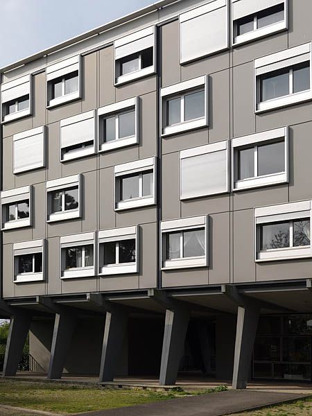 Façade et huisseries rénovées.