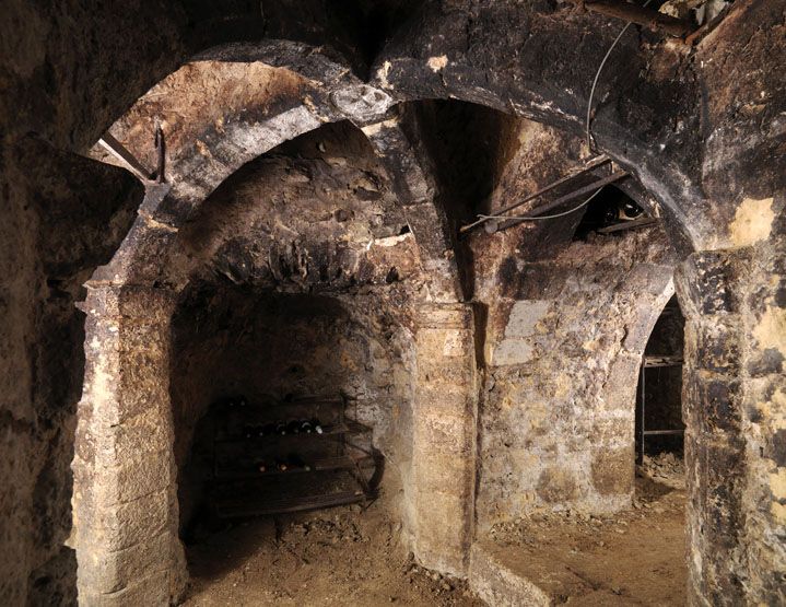 Cave. La salle nord et l'accès vers la salle nord-est.
