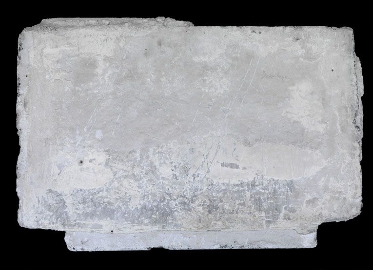 graffiti de chambrée sur carreau de plâtre formant contre-cloison