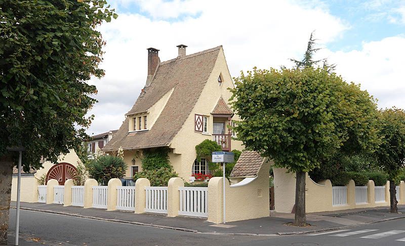 Villeneuve-le-Roi, maison, 12 avenue Pasteur, rue de Stalingrad. Vue d'ensemble.