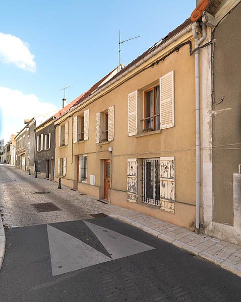 Villeneuve-le-Roi, maison, 18 rue Saint Martin . Vue d'ensemble.