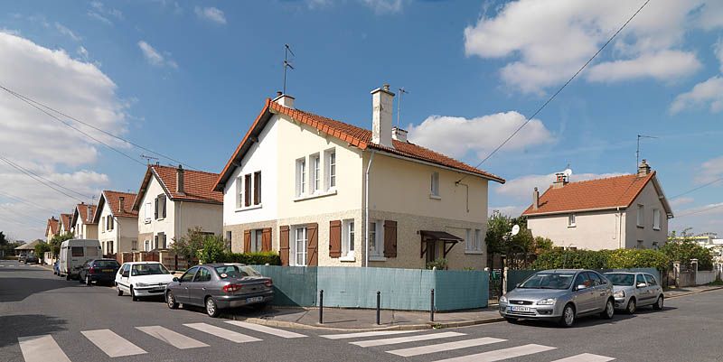 Orly, maison jumelée, 19 rue Louis-Asscher, 11 rue Anne-Georges-Leygues. Vue d'ensemble en 2011.