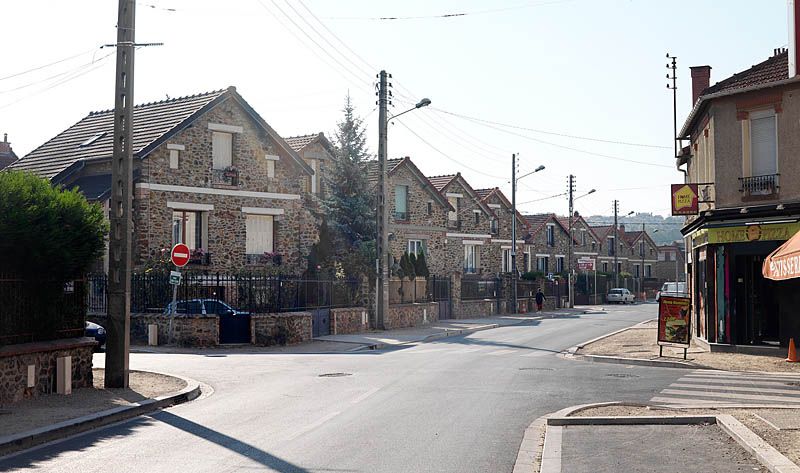 Villeneuve-Saint-Georges, lotissement concerté dit le Foyer Villeneuvois, rue Raymond de la Grange, rue du Foyer, rue Georges Picot, rue Jacquemart, rue Ferrer et Siegfried. Vue générale.