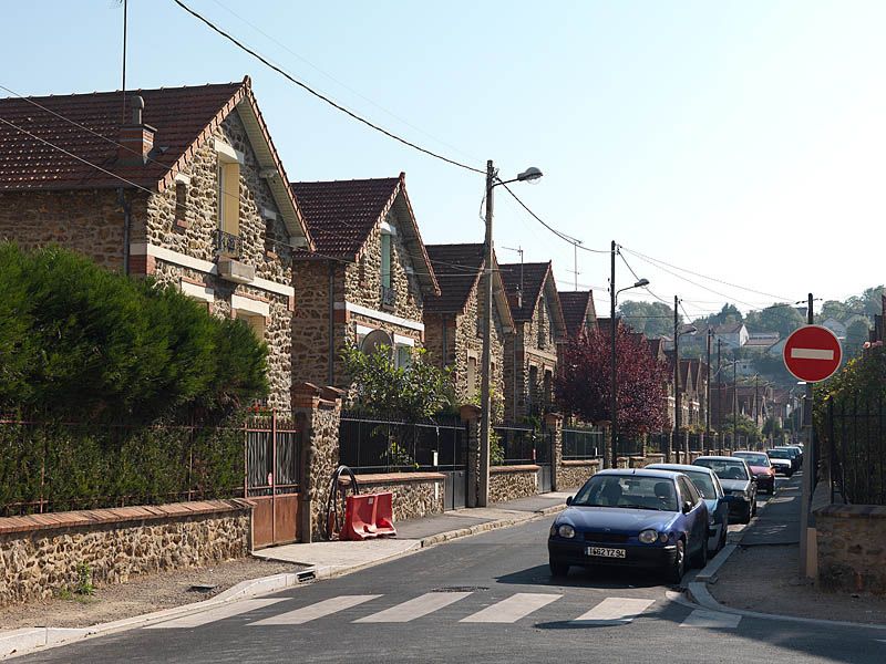 Villeneuve-Saint-Georges, lotissement concerté dit le Foyer Villeneuvois, rue Raymond de la Grange, rue du Foyer, rue Georges Picot, rue Jacquemart, rue Ferrer et Siegfried. Vue générale.