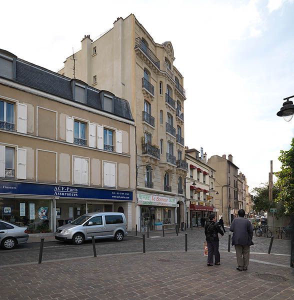 Villeneuve-Saint-Georges, immeuble, 54 rue de Paris. Vue d'ensemble.