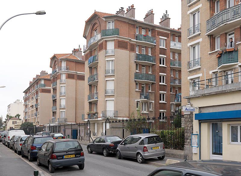 Alfortville, ensemble d'édifices à cour commune, 97 à 119 rue Edouard Vaillant, rue Marcel Buge. Elévation sur rue.