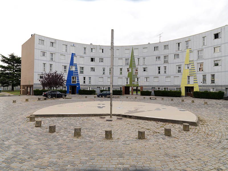 Place de l'Astrolabe.
