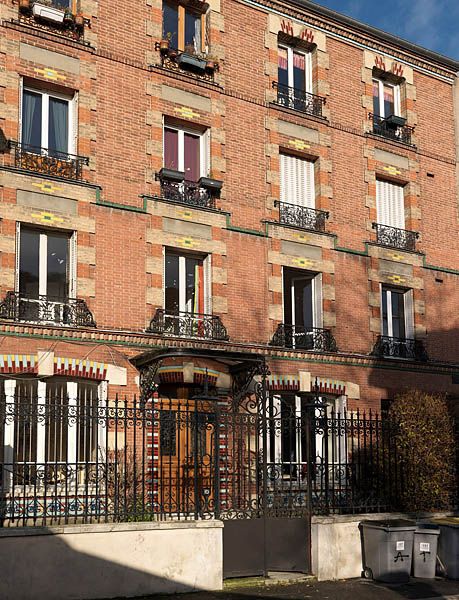 Ivry-sur-Seine, immeuble, 8 rue Francisco Ferre. Vue d'ensemble en 2012.