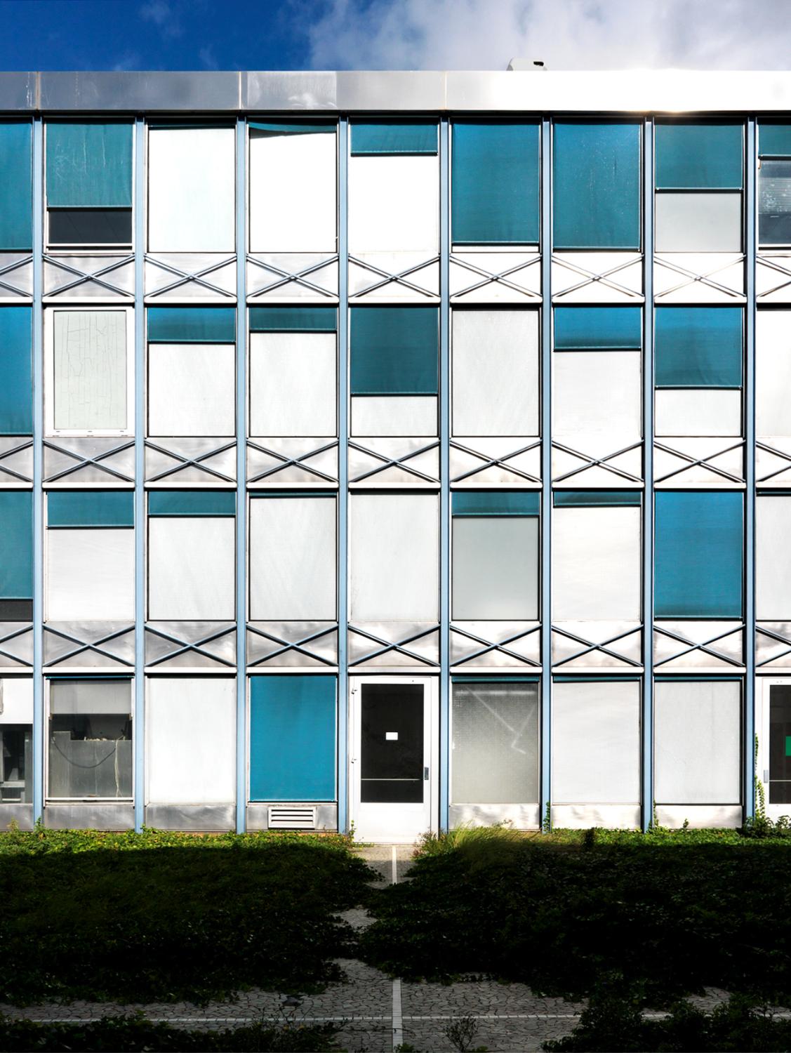2012, le siège d'Air France ou bâtiment 363, détail de la façade.
