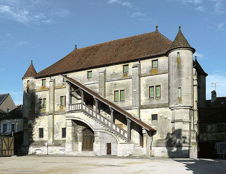 La façade sur cour, vue du sud-ouest.