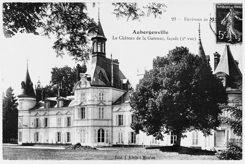 Façade du Château de la Garenne (2e vue). Carte postale, vers 1920. (AM Aubergenville).