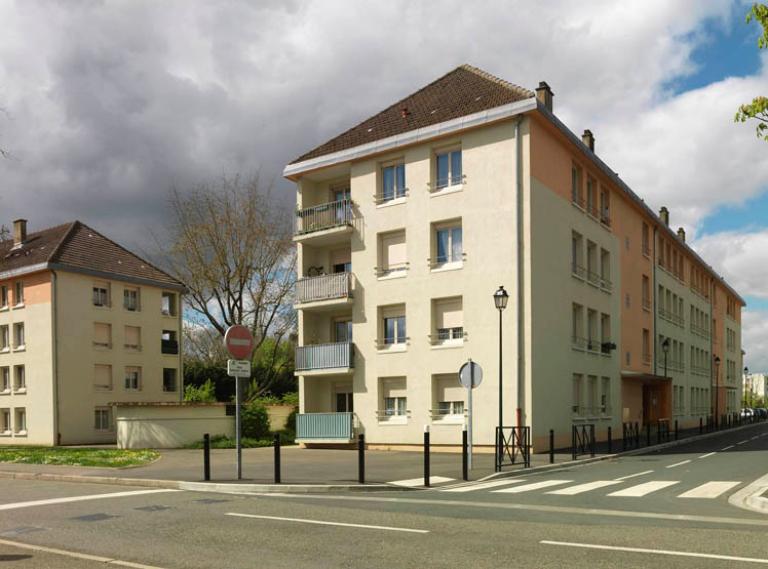 Les immeubles du square Ernest Defay. 
