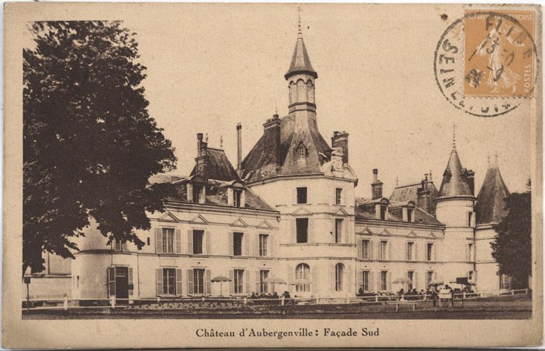 Photographie du château de la Garenne. Carte postale, vers 1920. (Collection particulière).