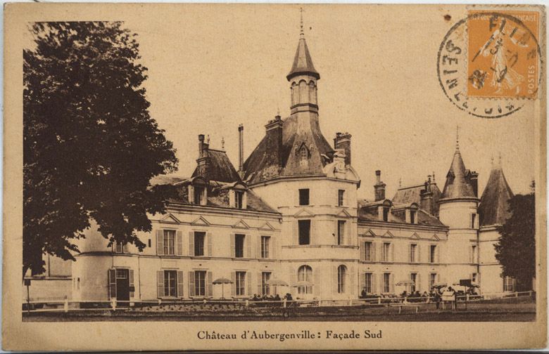 Vue générale du château de la Garenne. Carte postale, vers 1925. (Collection particulière).