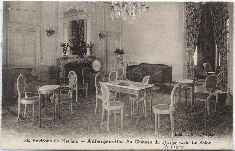 Salon du château de la Garenne. Carte postale, vers 1929. (Collection particulière).