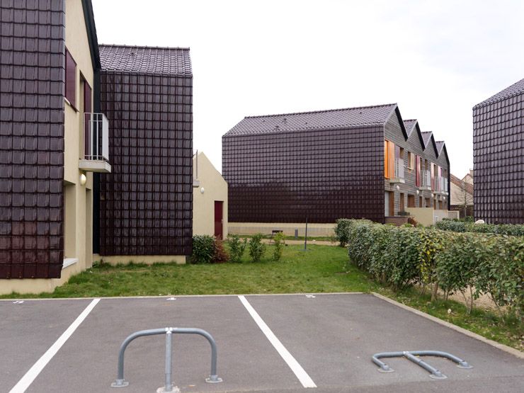Villiers-le-Bâcle, rue de Bartillat. Quartier résidentiel.