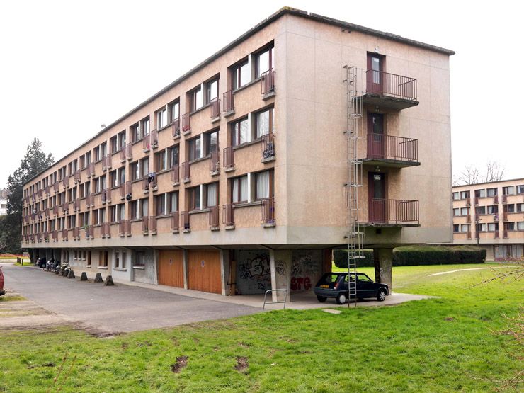 Bures-sur-Yvette, rue Pierre-de Coubertin. Université de Paris11-Orsay, résidences universitaires.
