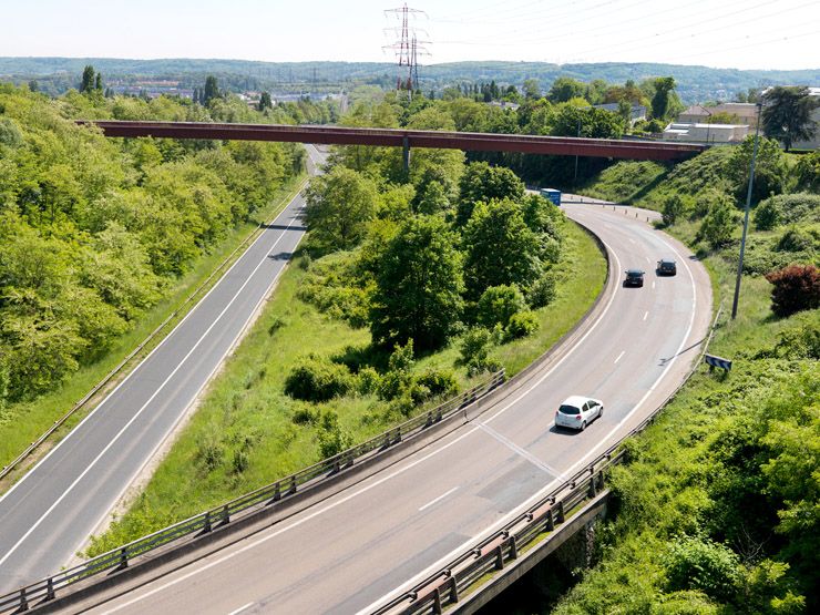 Massy. Vue de l'A10 depuis le pont de l'A126.