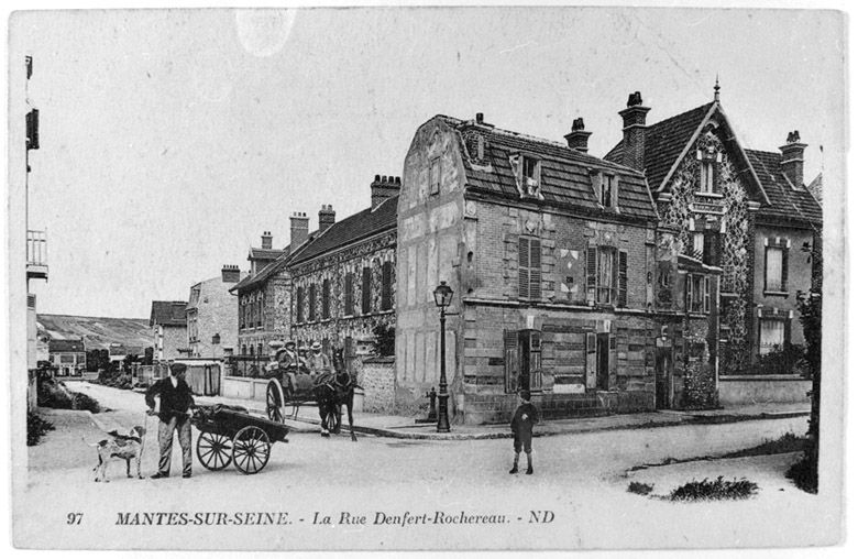 La rue Denfert-Rochereau. (Région Ile-de-France. Fonds CREDOP). Carte postale.