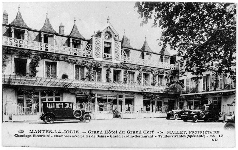 L'hôtel du Grand Cerf. (Région Ile-de-France. Fonds CREDOP). Carte postale.
