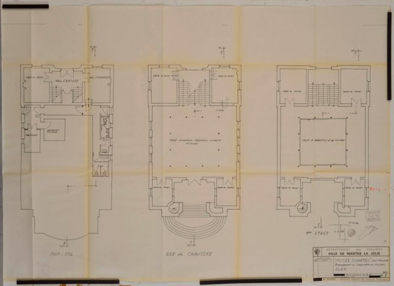 Projet d'aménagement des différents niveaux. Projet de restauration en 1981. Tirage. (AM Mantes-la-Jolie 53 W 123)