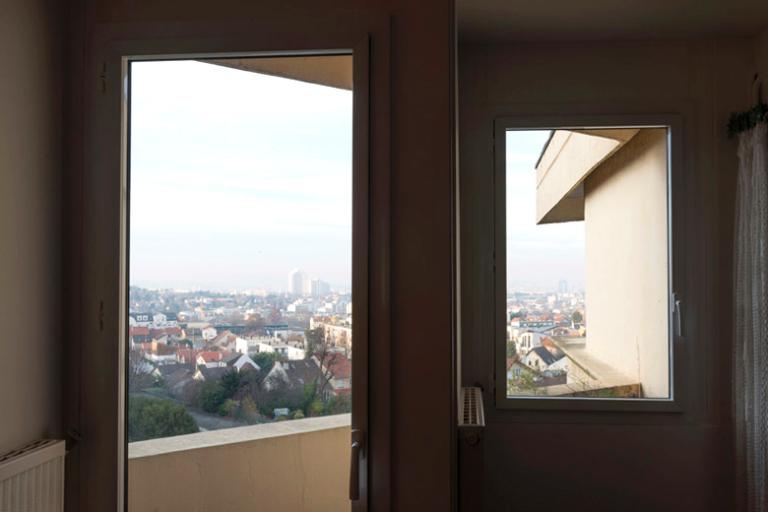 Vue prise depuis l'intérieur d'un des appartements. 