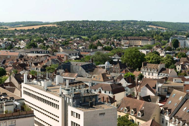 Le quartier autour de la rue Gambetta vu de puis la tour Saint-Maclou.