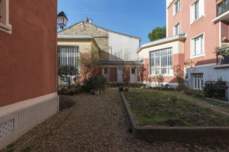 Vue des ateliers situés au rez-de-chaussée (1)