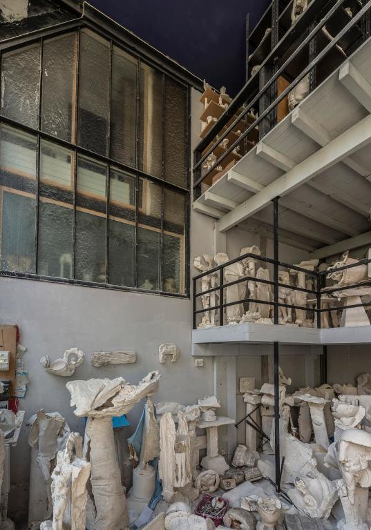 Vue générale de l'atelier de Gérard Lanvin (3)