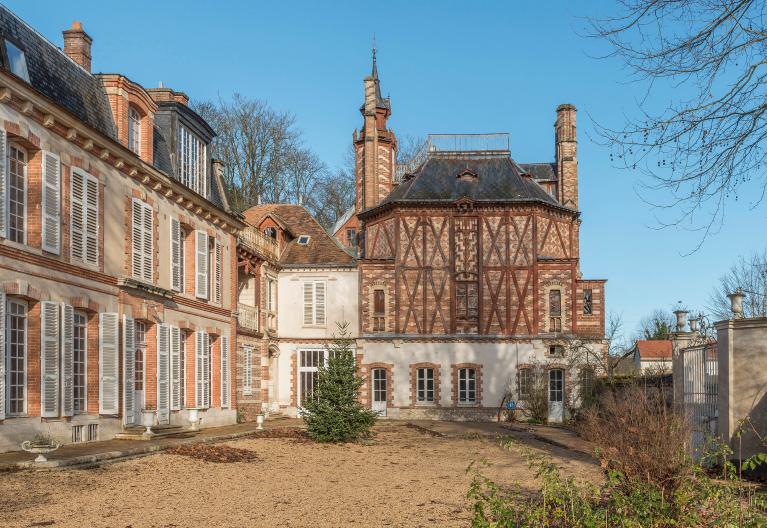 Vue de l'atelier prise depuis la cour (1)