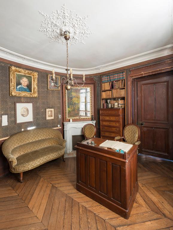 Vue du bureau attenant à l'atelier 