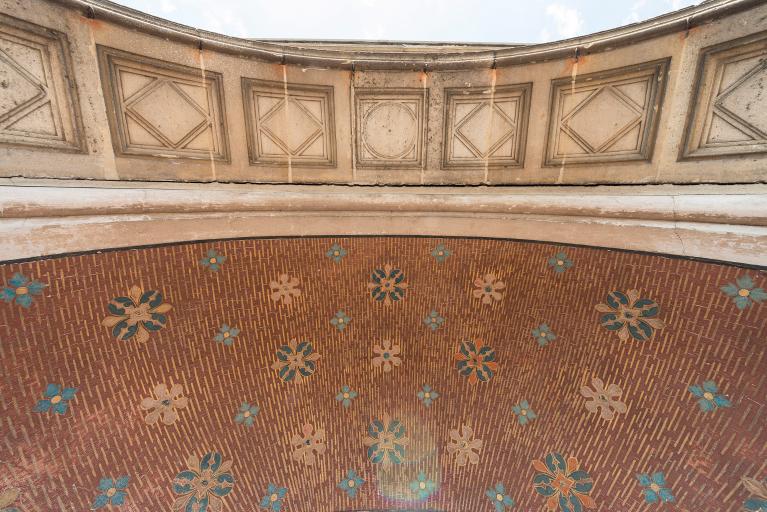 Détail du décor à l'intérieur de la loggia.