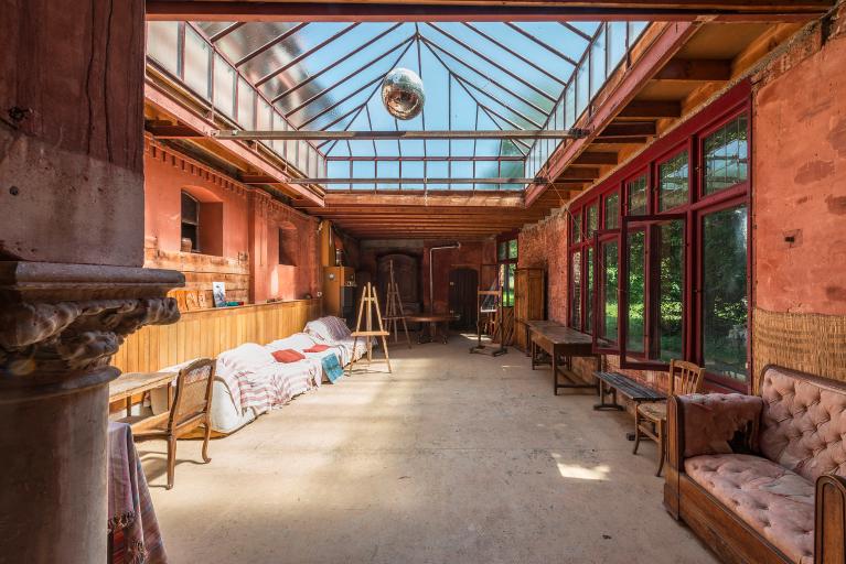 Vue générale du rez-de-chaussée de l'atelier d'été (1)
