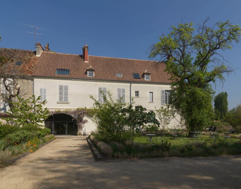 Vue de la façade postérieur du bâtiment principal (3)