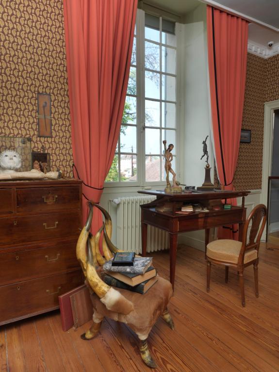 Reconstitution de la chambre à coucher de Jean Cocteau (5)