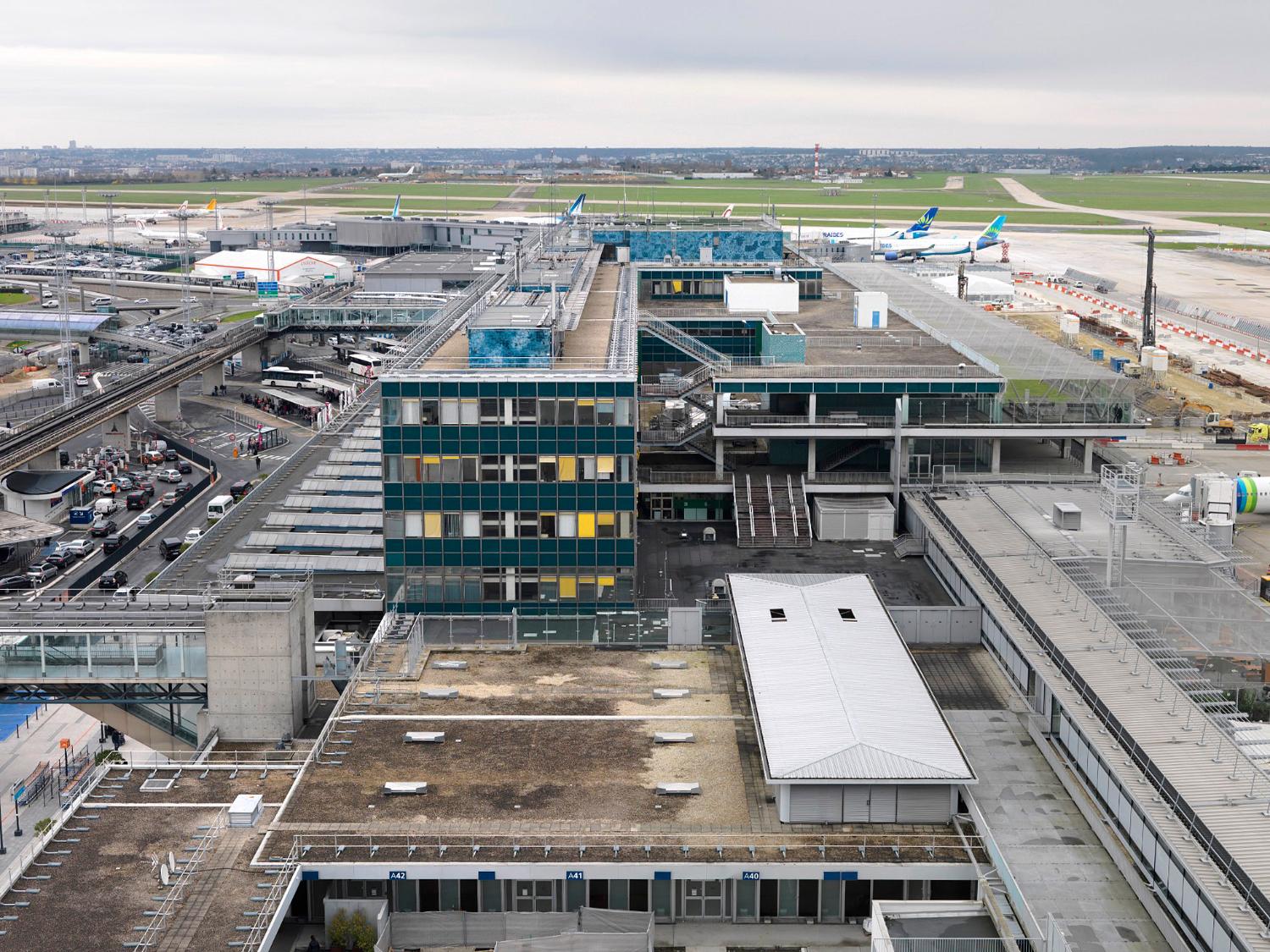 2018, Orly-Sud depuis la tour de contrôle, vue prise depuis l'ouest.